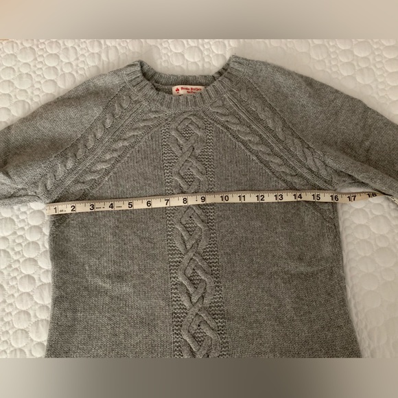 Brooks Brothers Red Fleece Women’s gray Sweater Size Small - Picture 7 of 10